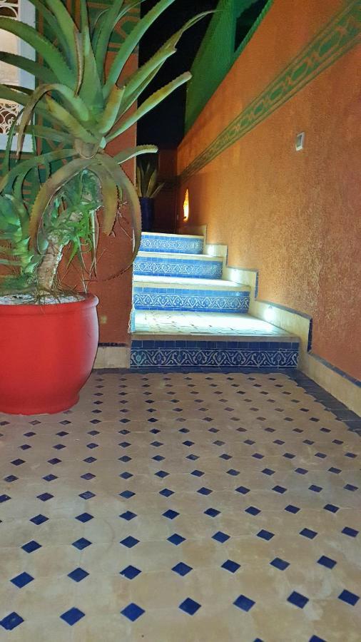 Charmant Riad Au Coeur De Marrakech Marrakesh Exterior foto