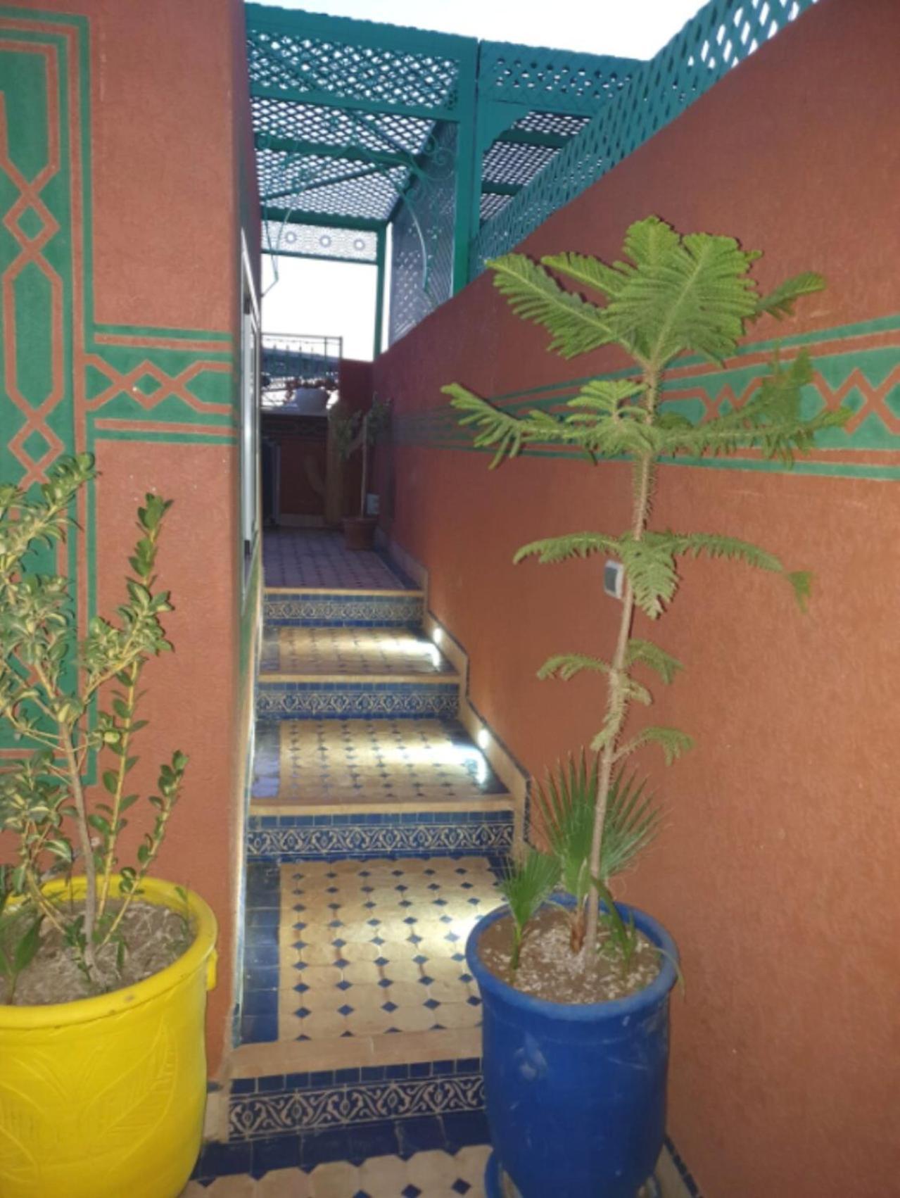 Charmant Riad Au Coeur De Marrakech Marrakesh Exterior foto